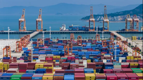 温州港状元岙港区新增两大泊位正式投运，，，年吞吐能力提升超百万标箱