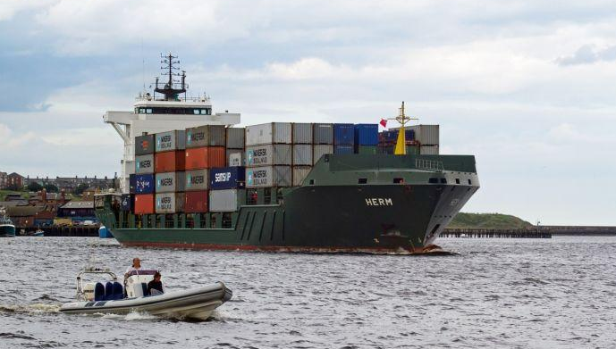 德路里:不相信运价已经触底，，集装箱海运价还将下滑