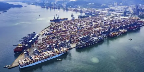 2024年前三季度盐田港集装箱吞吐量突破一万万标箱