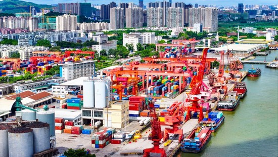 集装箱海运价钱涨价原因