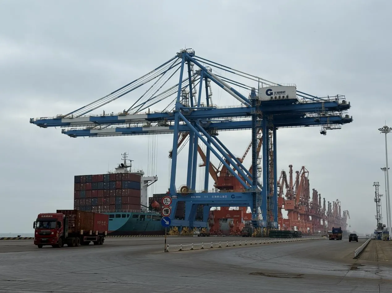 北部湾港前三季度集装箱吞吐量稳健增添，打造高效益物流新通道